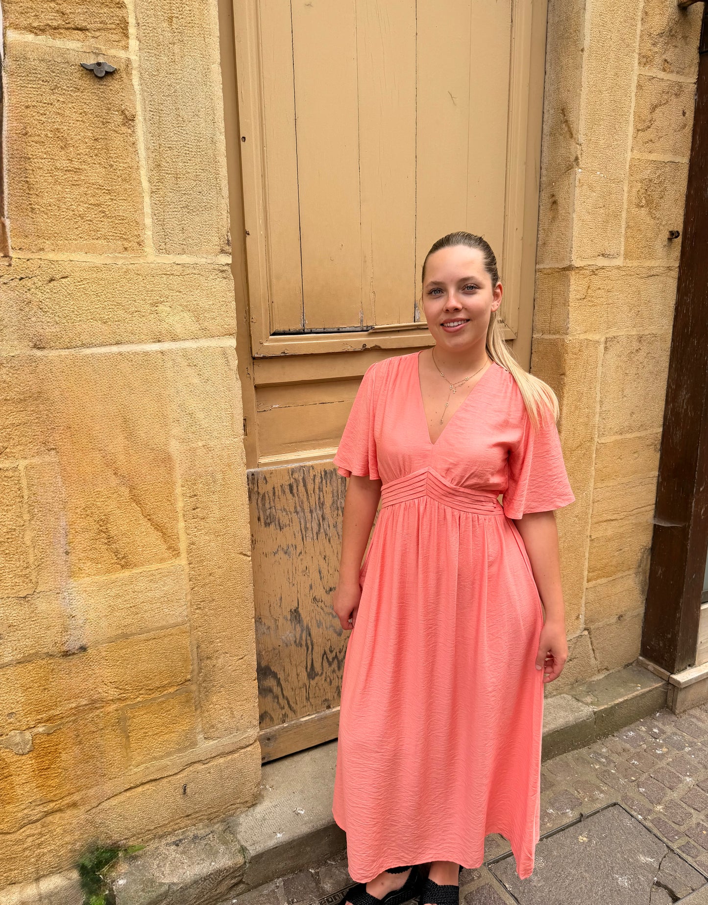 Robe Monica