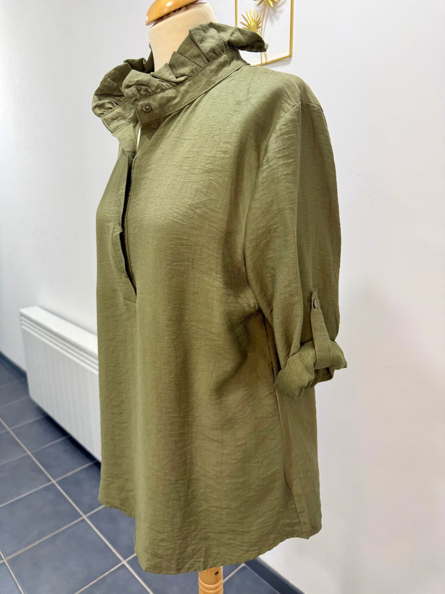 Chemise fluide à col victorien