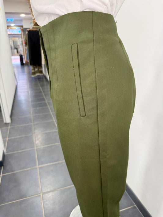 Pantalon kaki coupe droite