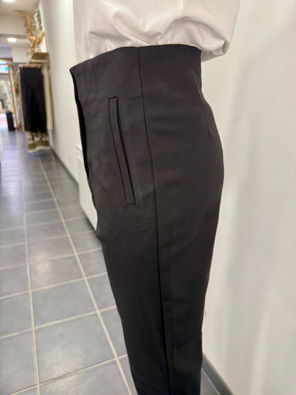 Pantalon noir coupe droite