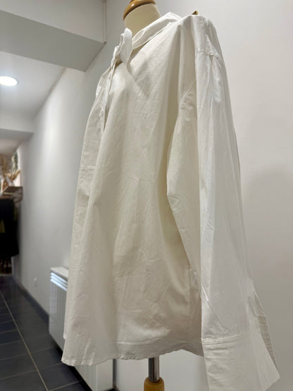 Chemise blanche à noeud