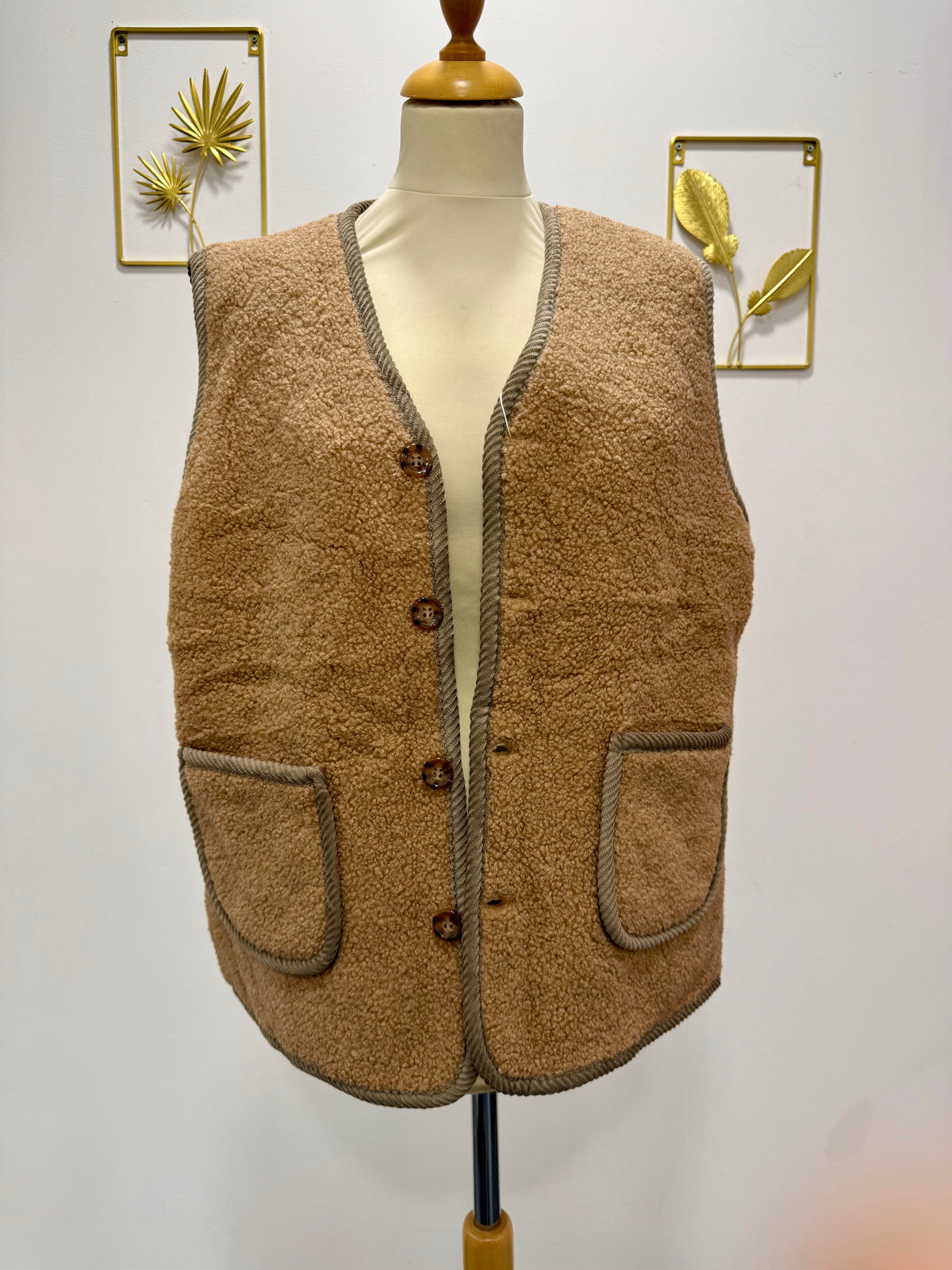 Gilet sans manches bouclettes