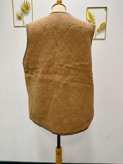 Gilet sans manches bouclettes